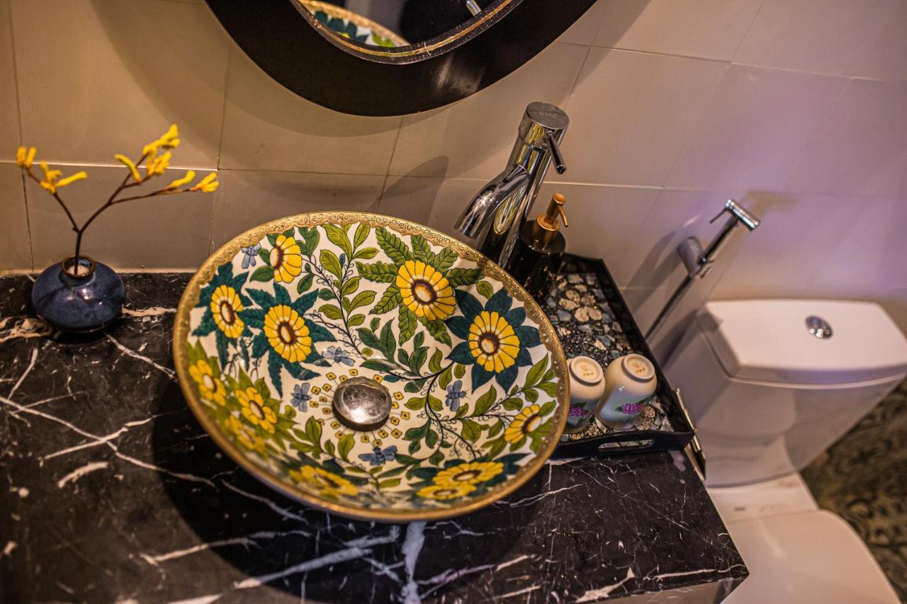 Hanoi Center Silk Boutique Hotel & Travel Exteriör bild
